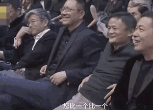 赵丽颖挑战张一山式比心,呆萌忘动作小肉手抢镜