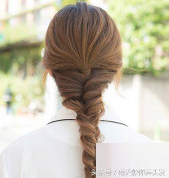 2款简单编发发型扎编法,甜美又清纯给男神留下美好印象!