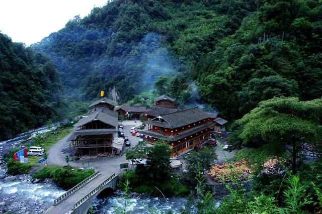 赏北川羌王竹海,探秘小寨子沟二日自驾游