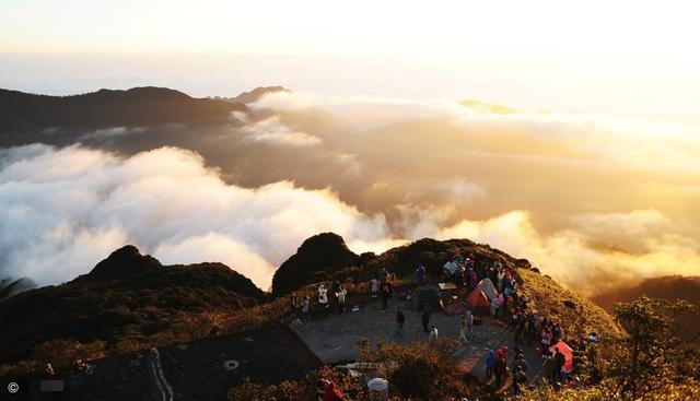 广东海拔最高的山峰:广东第一峰(阳山县)