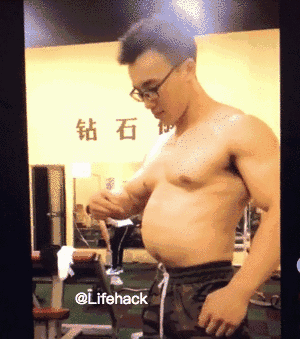 这就是传说中的十块腹肌 坚持撸铁把体脂率降很低的人 真空腹公狗腰