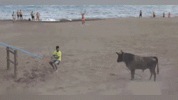 妹子你就别装了,浑身上下啥都不穿画个衣服可就出门了