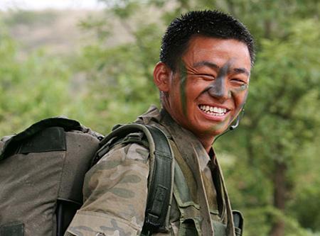 揭秘:特种兵脸上的迷彩妆不是随便涂的,涂错妆就是生命的代价!