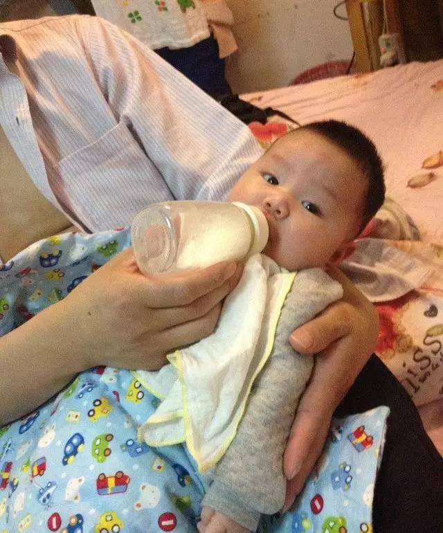宝妈母乳不足,会有这4个表现,别忽视!容易造成宝宝