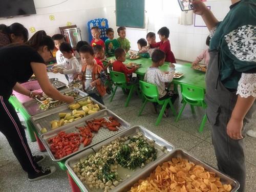 看到幼儿园食堂的饭菜,家长都争着送孩子来这上学,舌尖上的中国