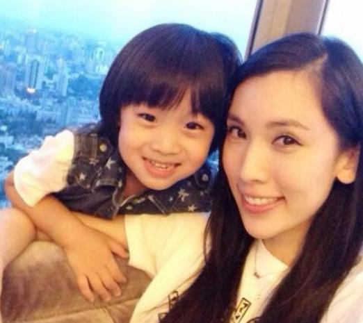 一代男神林志颖的妻子原来这么漂亮,难怪林志颖宠了她