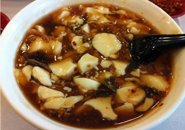 一开门豆腐脑就疯狂卖完,老板说:我开的是胡辣汤店啊!