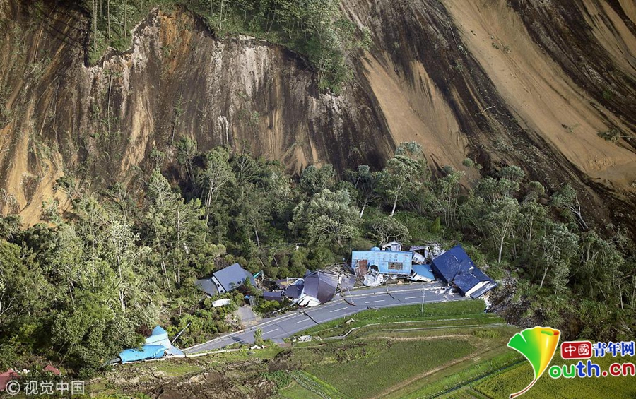 日本北海道地震引发山体滑坡 36人下落不明