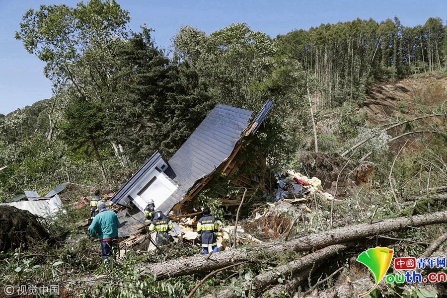 日本北海道地震引发山体滑坡 36人下落不明
