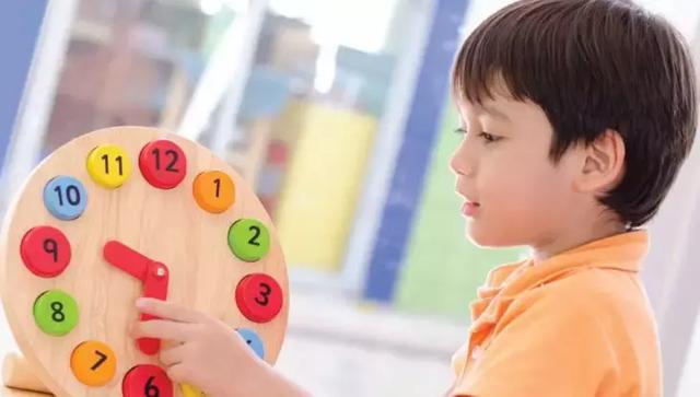 告别拖拉磨蹭！国外爸妈用这7招建立孩子的时间管理观念