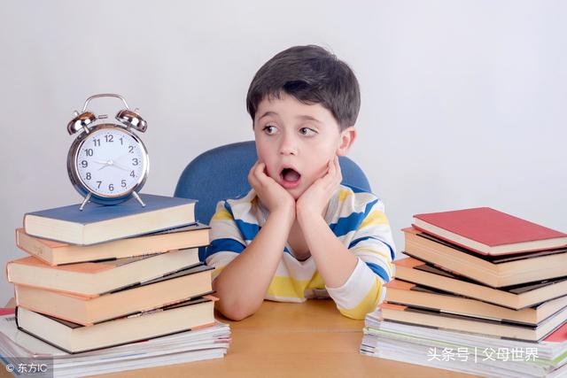 当心，你的这些“陪伴”行为，正亲手毁掉孩子的专注力！快停止！