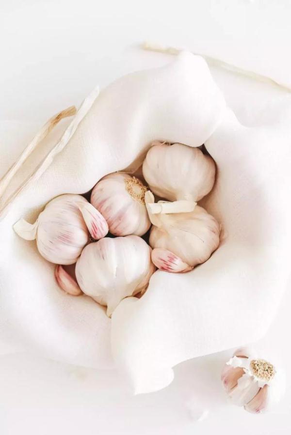 吃大蒜能杀菌，你真的会吃蒜吗？