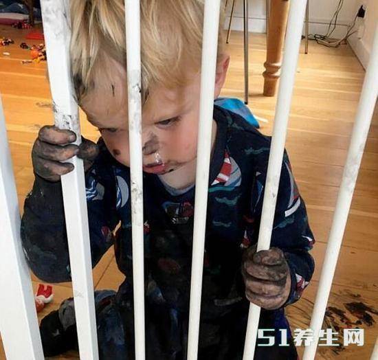 �ܺ����ڼ��˲���ʱ���������ң����¼�����ʧ��ǧӢ��