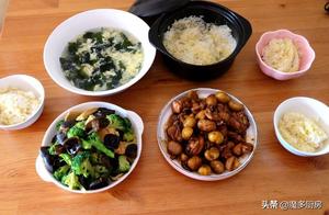 These four home-cooked dishes and two quick soups are easy to make and fast, and it only takes one look to learn. It's also a headache to cook for the children, because it’s inconvenient to go to the supermarket, and the ingredients are limited.