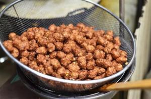 Delicious Treats from Feng County: Have You Ever Tried Lygianthus Meatballs?