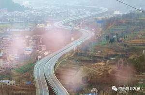 Spring Colors in Chengxian are as Beautiful as a Painting