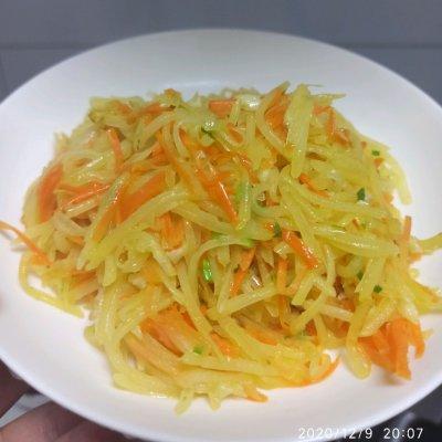 家常蒜香土豆丝（酸而不辣）一口下肚，唇齿留香
