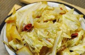 How to Make Vinegar White Cabbage