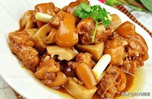 Many People Make Pig Hand Braised Lotus Root Taste Bad - Chef Long Teaches You How to Make It