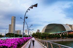 Sentosa Island in Singapore is a must-visit attraction - a beautiful beach park with a fantastic environment.