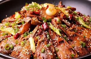 Today's Jianghu (H) Made a Delicious 'Dry-Fried Duck Head',