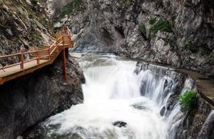 Water Curtain Waterfall