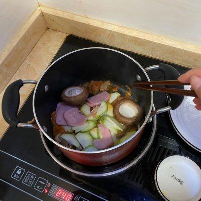 韩式五花肉泡菜豆腐汤