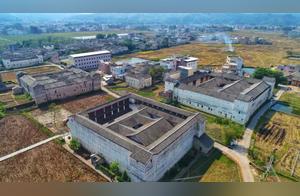 Guangdong: Linzhai Ancient Village – Cantonese Folk Customs and Magnificent Four-Corner Towers