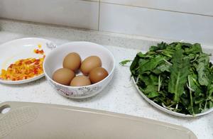 Homemade Dandelion and Egg Stir-Fry: Simple, Delicious, and Nutritious