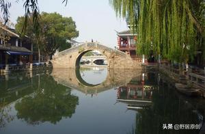 Original Composition Seven-Character Acrostic Poem: ‘Spring Green Water Town, Emerald Jiangnan’