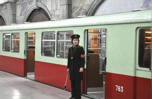 North Korea: Various Expressions in the Deepest Subway Cars, Foreign Tourists Have a Separate Car