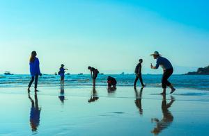 Hidden Gems in Guangdong: 'Stone Beauty, Clear Water, White Sand', Recent B&Bs Compare to Cabbage