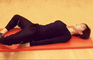 5 Back Stretching Exercises to Eliminate Lower Back Pain, Rounded Shoulders and Hunchback, and Build a Straight Posture