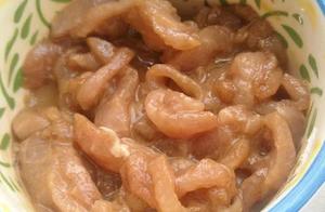 Stir-fried Pork: Adding One Extra Step for Tender, Juicy, and Non-Stick Meat – Super Delicious!