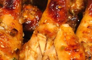 Honey Garlic Roasted Chicken Thighs: The Easiest Chicken Thigh Recipe, No Oil Needed, Tender and Flavorful!