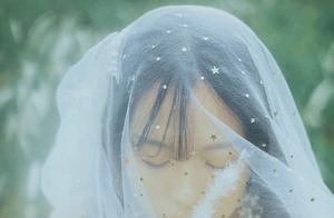 Do you still remember the tears you shed on the road of love?