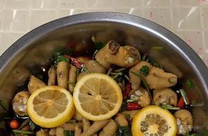 Spicy Chicken Claws - I tried it too, the taste is amazing!
