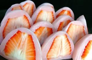 Sticky Strawberry Daifuku: Delicious and Fun