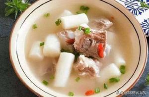Delicious Recipes Recommended: Yam and Rib Soup, Crispy Lamb with Five-Spice, Fish and Vegetable Rolls, and Green Onion Braised Pig Trotters