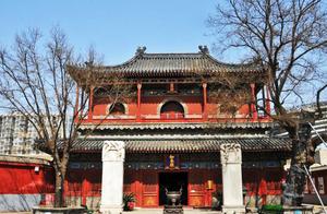 China’s Most Unique Temple: Entire Temple Features 10,000 Dragons, Dubbed the ‘Miniature Forbidden City’