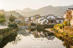 The only city in Anhui with a World Heritage Site, renamed for development, with numerous well-known attractions.