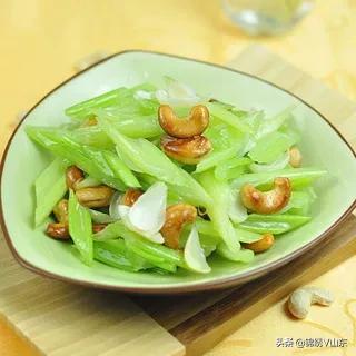 绝对地道的26道家常菜，香辣醇厚，越吃越想吃，拌上汤汁两碗饭