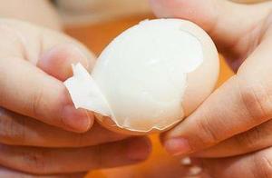 When Boiling Eggs, Don't Boil Directly, Add Two Seasonings – Shell Drops Easily, Yolk Super Tender