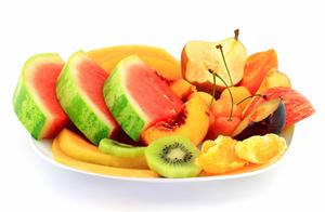 What Fruits Are Beneficial for Weight Loss When Eaten Regularly?