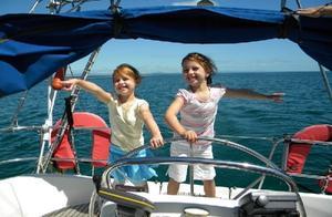 Little Me and You Explore the World – New Zealand Family Trip