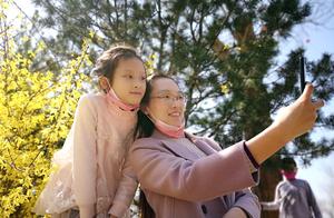 Fulfilling Free Ticket Promises, Yimeng Scenic Area Welcomes First Batch of Medical Personnel Tourists
