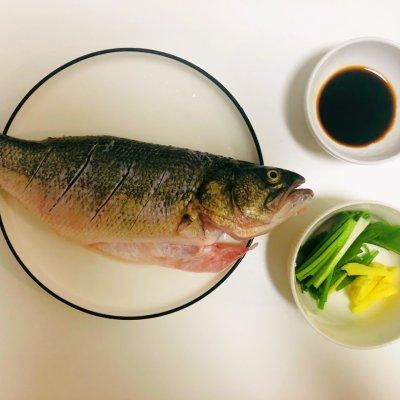 网红鲜美营养多的清蒸鲈鱼，简单超美味