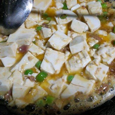 这道一口气吃一碗的蟹黄豆花简单，超下饭