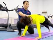 How to Scientifically Exercise at Home | Stretch and Strengthen Bones! Master the ‘Crawling’ Movement to Improve Joints