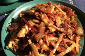 Food Recommendations: Spring Bamboo Shoots with Pork Belly, Fragrant Scallop Skin Chicken, Stir-Fried Lygodium Leaves, Salty Chicken Soup